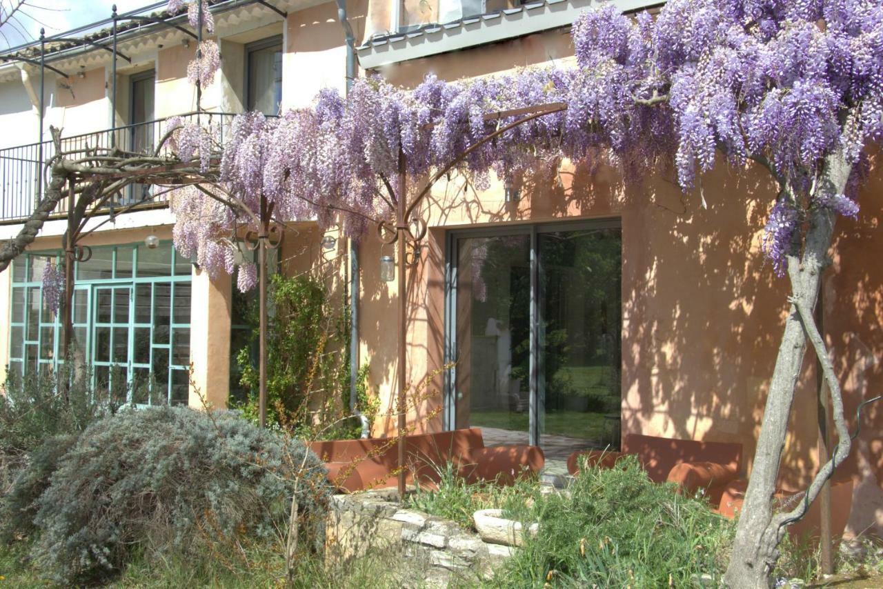 Mas Du Petit Claux Hotel Barbentane Exterior foto
